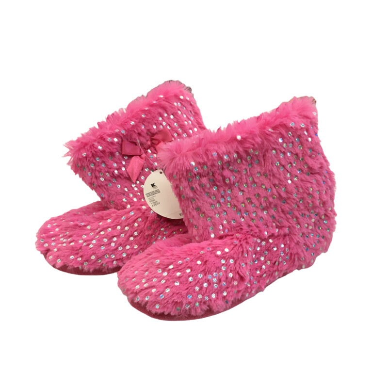 Shoes (Slippers/Pink) NWT, Girl, Size: 4/5y

#resalerocks #pipsqueakresale #vancouverwa #portland #reusereducerecycle #fashiononabudget #chooseused #consignment #savemoney #shoplocal #weship #keepusopen #shoplocalonline #resale #resaleboutique #mommyandme #minime #fashion #reseller                                                                                                                                      Cross posted, items are located at #PipsqueakResaleBoutique, payments accepted: cash, paypal & credit cards. Any flaws will be described in the comments. More pictures available with link above. Local pick up available at the #VancouverMall, tax will be added (not included in price), shipping available (not included in price, *Clothing, shoes, books & DVDs for $6.99; please contact regarding shipment of toys or other larger items), item can be placed on hold with communication, message with any questions. Join Pipsqueak Resale - Online to see all the new items! Follow us on IG @pipsqueakresale & Thanks for looking! Due to the nature of consignment, any known flaws will be described; ALL SHIPPED SALES ARE FINAL. All items are currently located inside Pipsqueak Resale Boutique as a store front items purchased on location before items are prepared for shipment will be refunded.