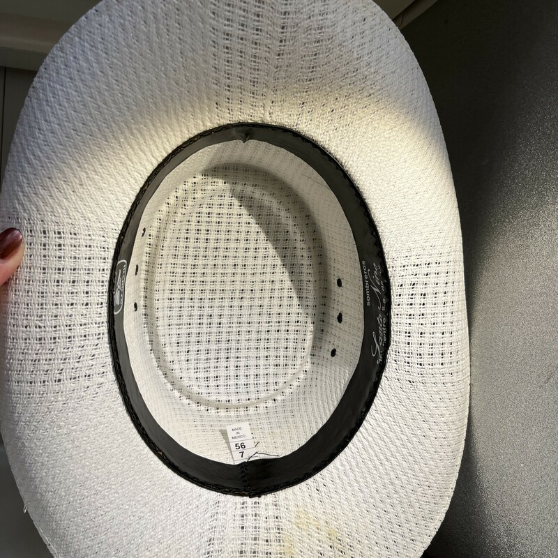 Sombrero Hat, White with silver accents, Size: 7 in Excellent vintage/retro condition! Feels and looks brand new!