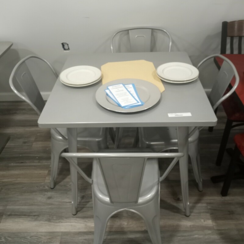 Metal Table 4 Chairs Silver