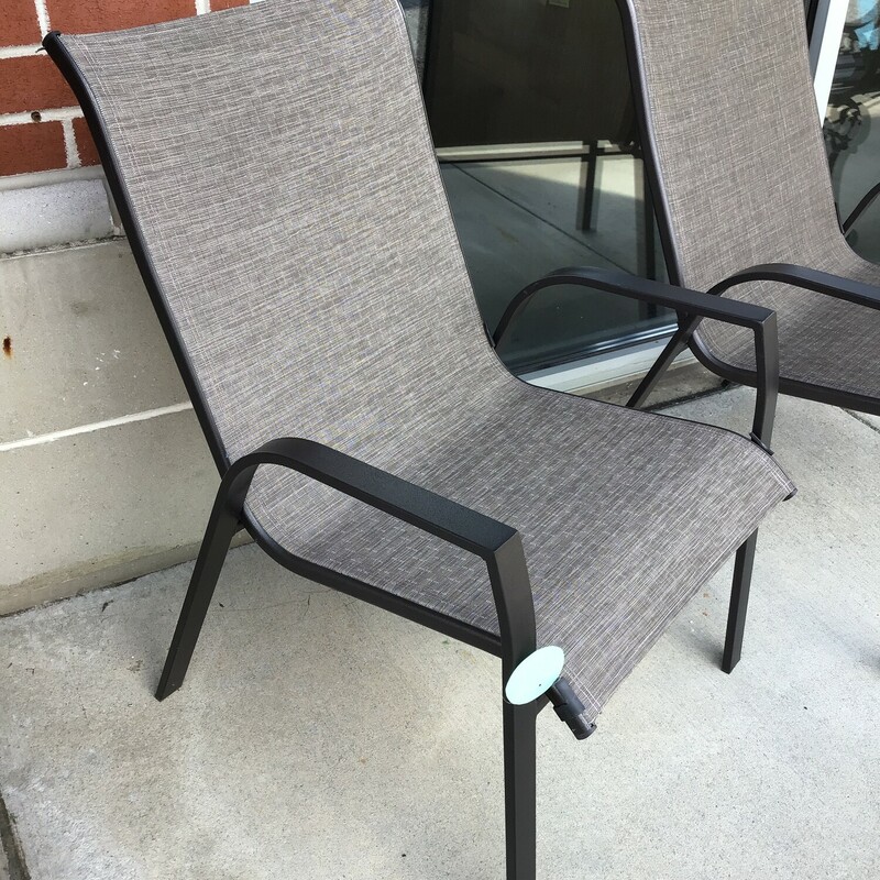 These outdoor chairs are in great condition. They feature lightweight frames and mesh seats.