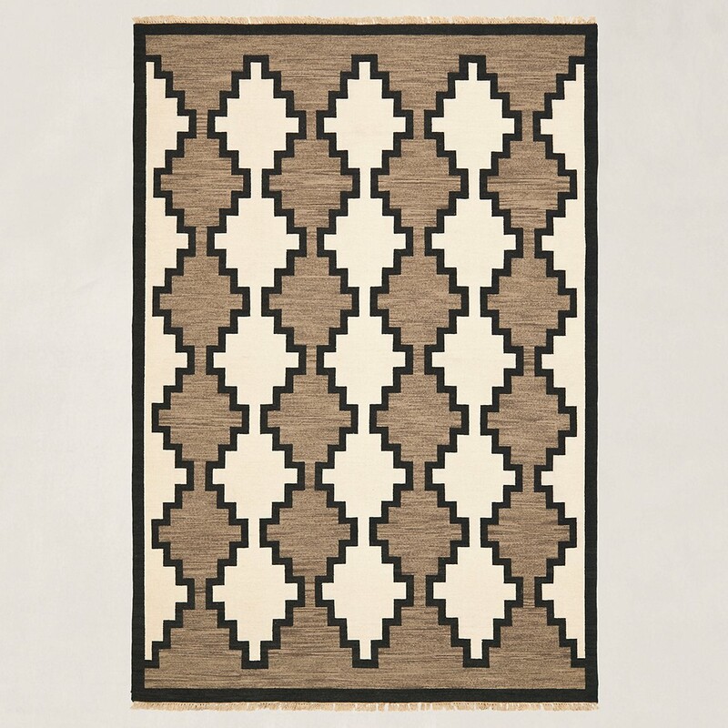 RL Great Plains Rug

!!Retails brand new for $1,684!!

-Color: Maverick-

Ralph Lauren’s Great Plains collection is hand-crafted from pure wool with a traditional nomadic Soumak weave, creating a brocade chain-stitch effect across the Southwestern–inspired motif. Designed with a tight, textured pile and detailed with fringe edges, the geometric pattern adorns both sides of this flat-woven rug, allowing it to be fully reversible.

Size: 6 X 9