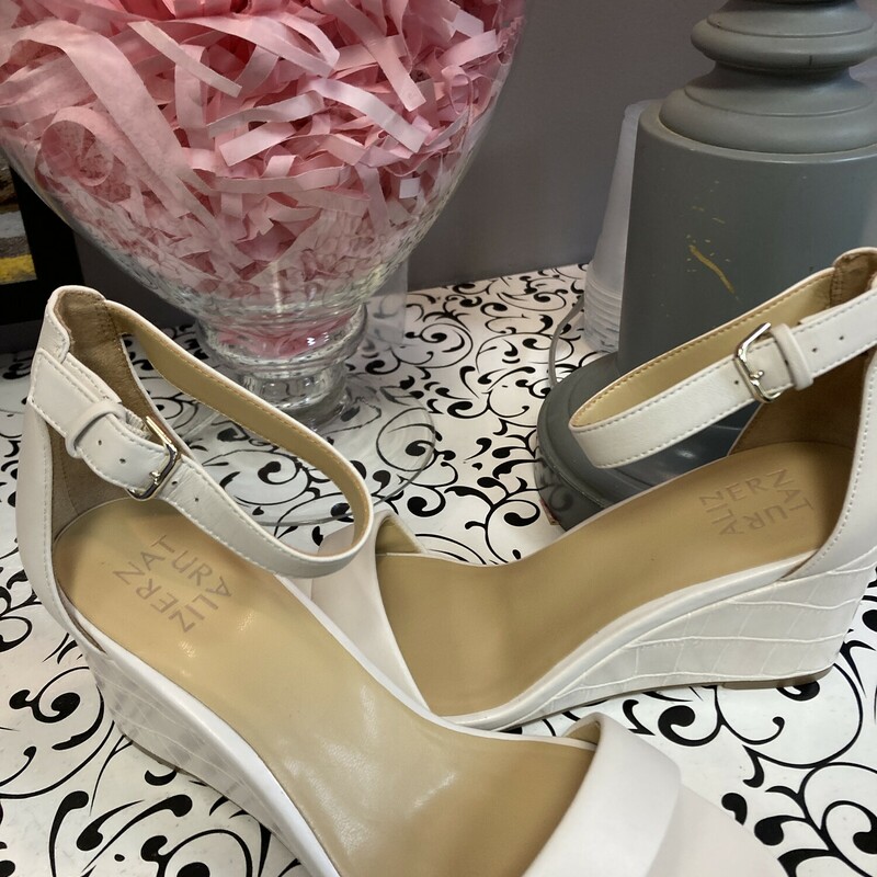 Naturalizer Wedge, Ankle strap, Ivory, Size: 9m<br />
Maybe worn 1x!!