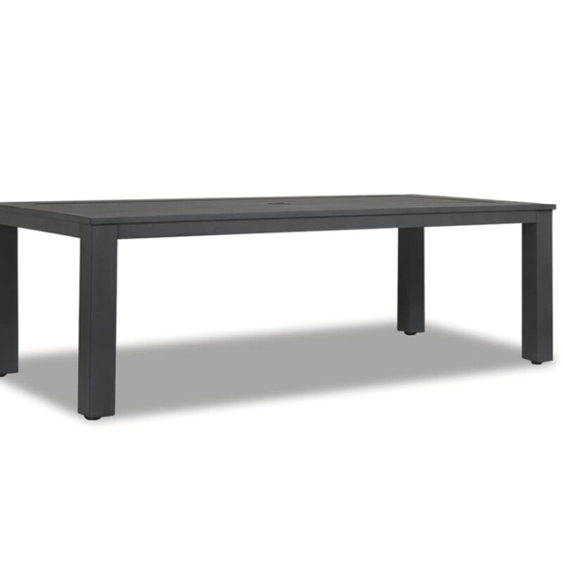 Redondo Outdoor Dining Ta, Size: 90-120Lx42Wx29H
Expandable from 90 inches to 120 inches.