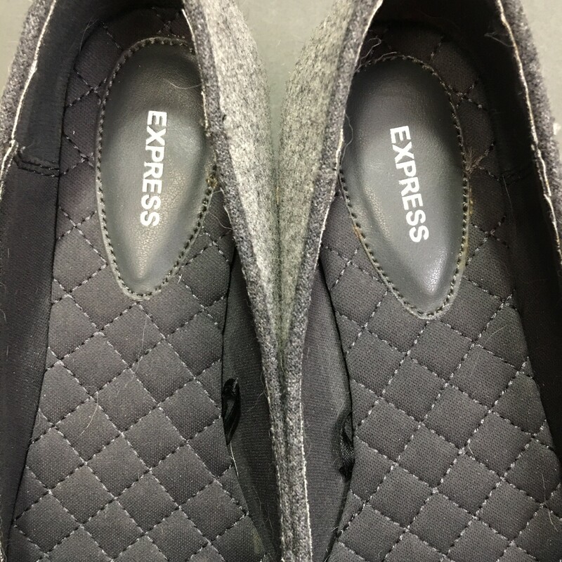 Express Lt Grey Flannel, pointy flats Size: 8<br />
Gently worn, very clean interior and exterior, sole is good,  there is very small mark on one fo the shoes - see photos<br />
10.8oz