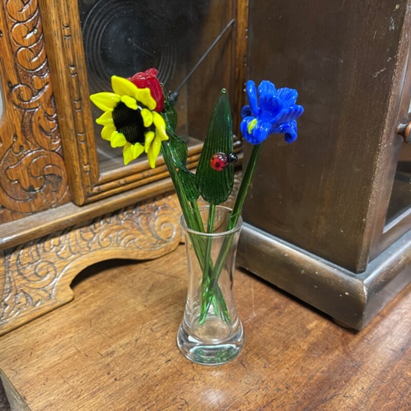 Glass Vase W/Glass Flowers, Size: 8 Tall