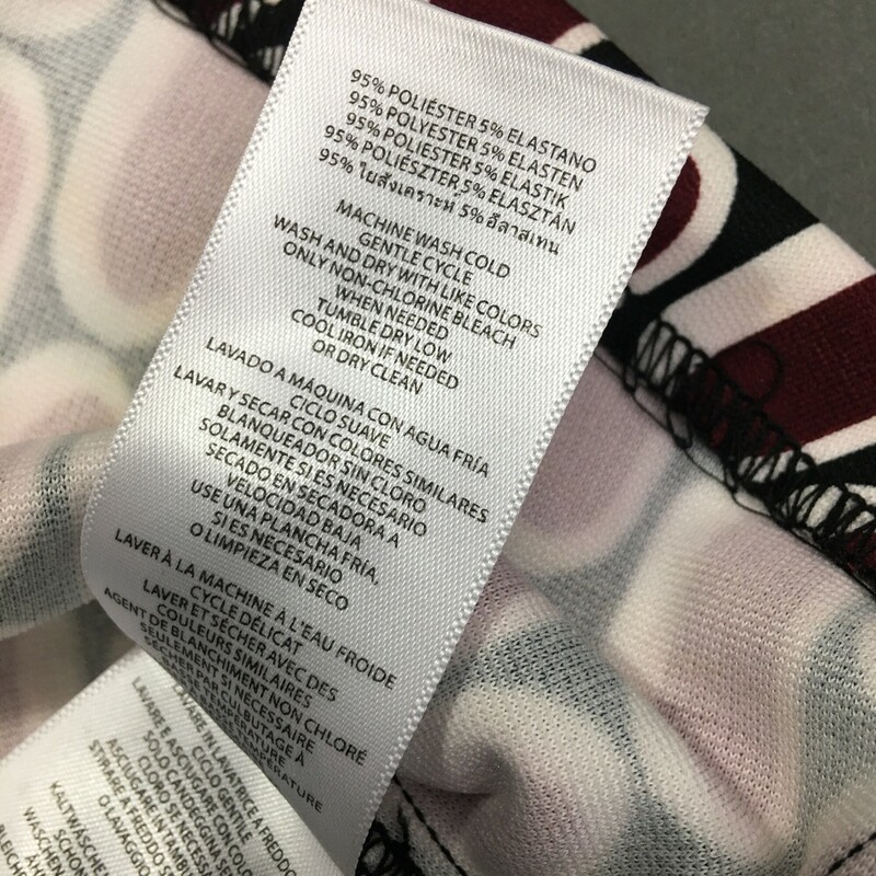 Michael Kors Mini Skirt, Pattern, Size: 8<br />
Michael Kors 243255 Womens Reyes Caps Casual A-Line Mini Skirt Merlot Size 8<br />
7.2 oz