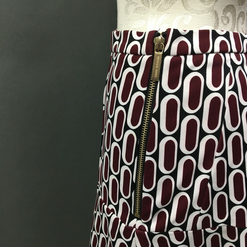 Michael Kors Mini Skirt, Pattern, Size: 8<br />
Michael Kors 243255 Womens Reyes Caps Casual A-Line Mini Skirt Merlot Size 8<br />
7.2 oz