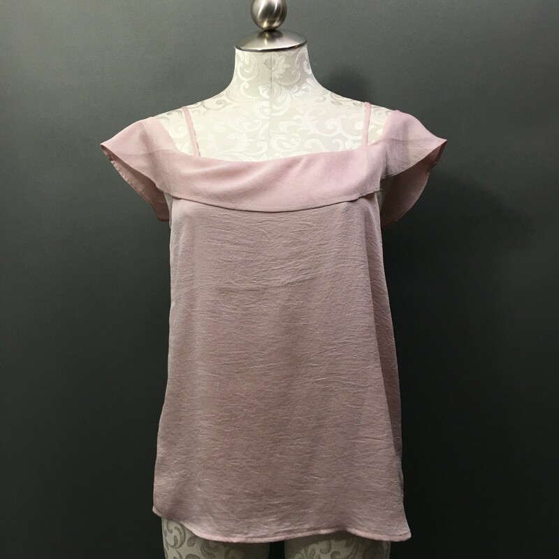 Express Cold Shoulder  Adjustable Straps, Lt Pink, Size: M 100 Polyester fabric has a noticable sheen and light texture, spaghetti straps adjustable at back, cold shoulder or off the shoulder, falls at waist. very pretty nice condition.
2.8 oz