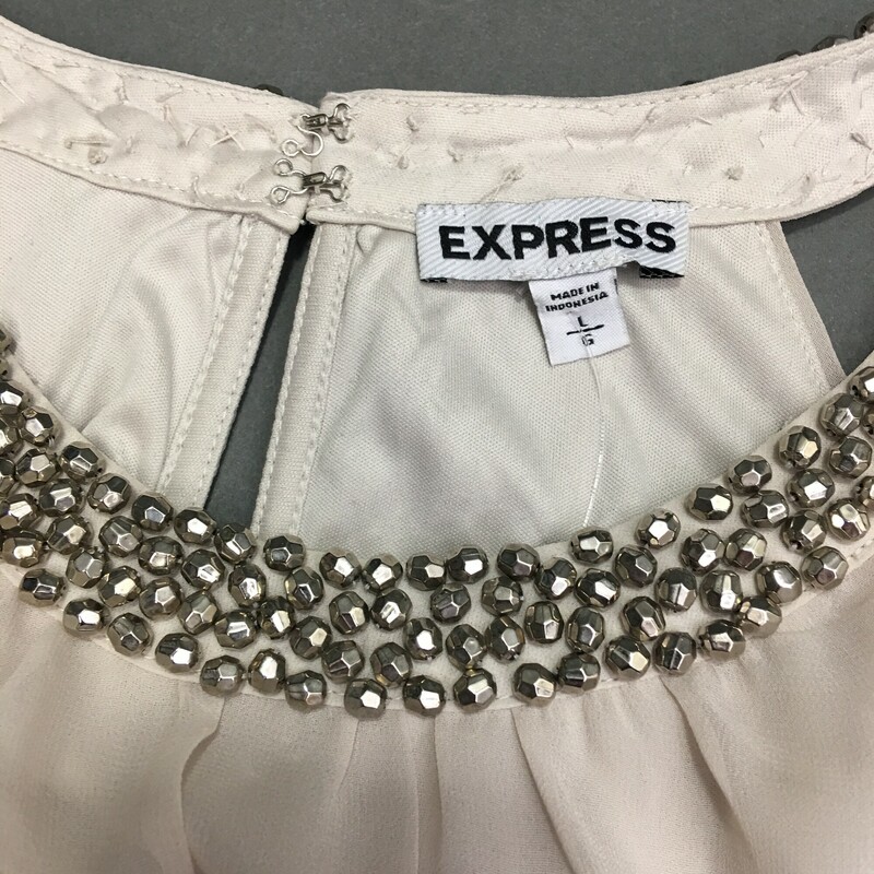 Express Sheer Halter, Beige, Size: Large
Sheer lined halter, elastic drrop waist, neckline has four rows of silver beads. 2 hook and eye closure at back of neck.  Nice condition.
5 oz