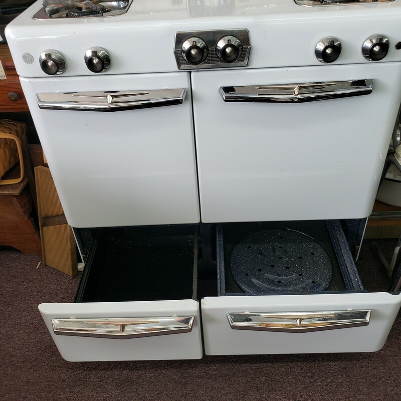 50s Working Stove, White, Size: 30 In