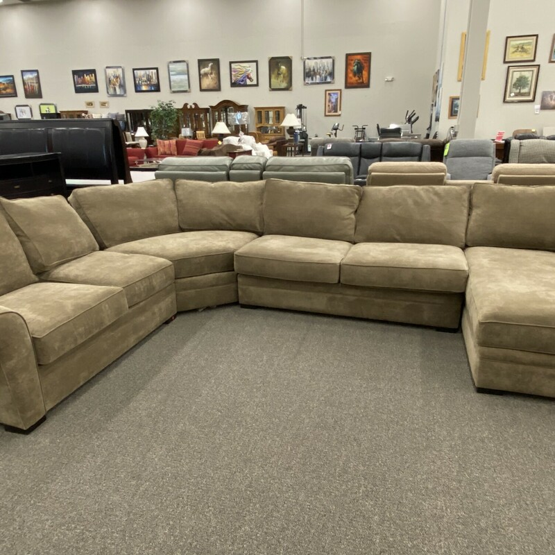 Taupe 4pc Sectional