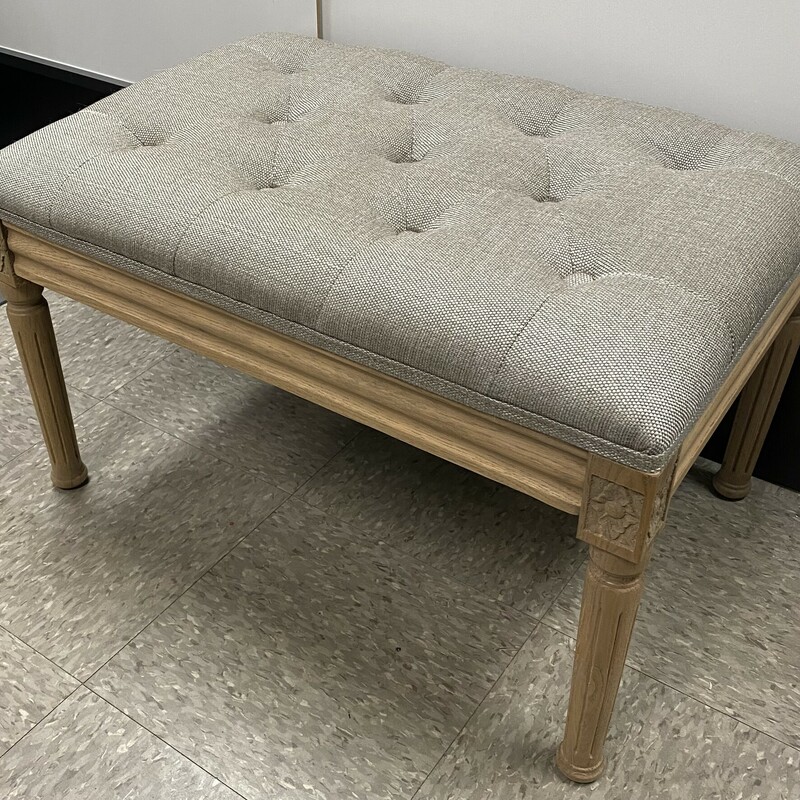 Button Top Small Bench