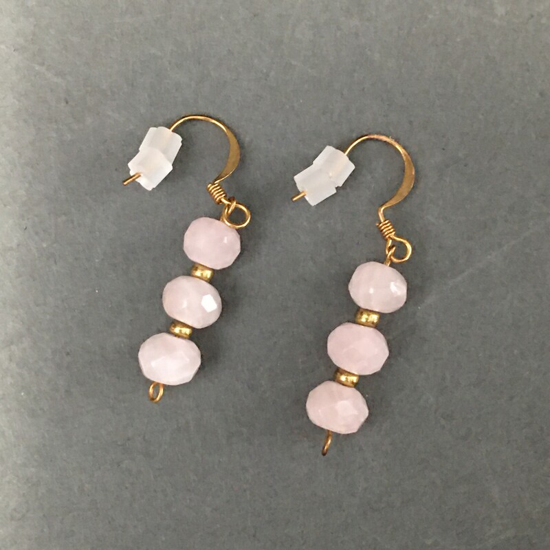 Rose Quartz Jasper, Rose, Size: Sets<br />
Necklace 18\"-22\" drop pierced Earrings<br />
Rose quartz pendant, brown Jasper and<br />
Rose quartz stones. Sold as set $49.00<br />
Handmade by Eileen Settle