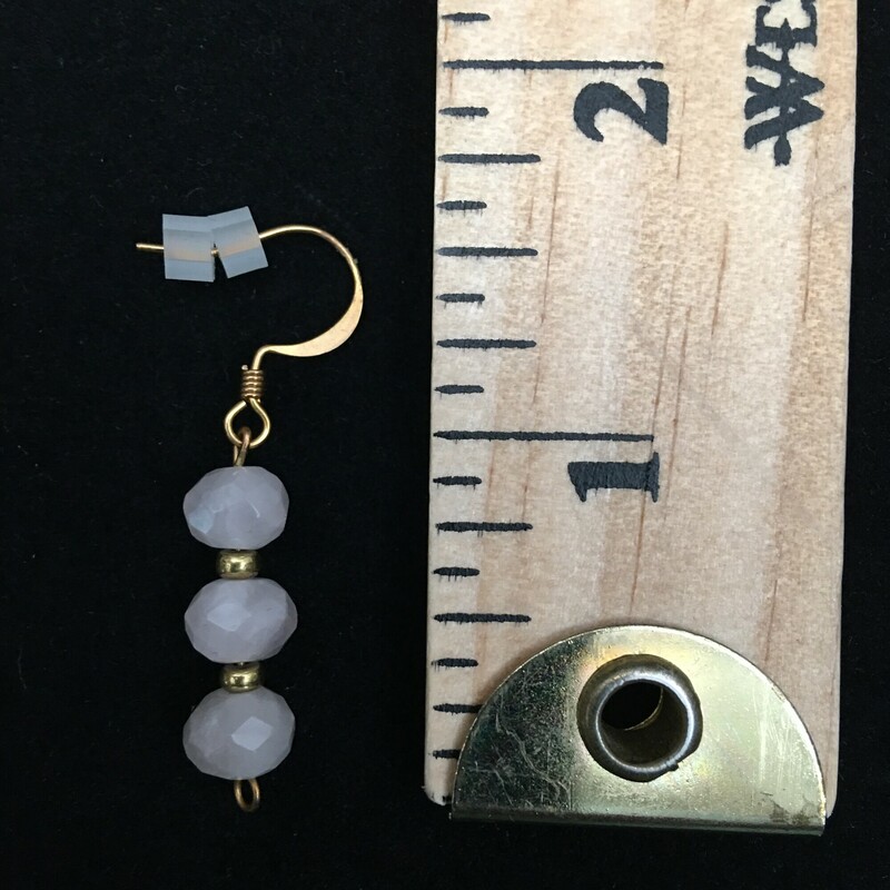 Rose Quartz Jasper, Rose, Size: Sets<br />
Necklace 18\"-22\" drop pierced Earrings<br />
Rose quartz pendant, brown Jasper and<br />
Rose quartz stones. Sold as set $49.00<br />
Handmade by Eileen Settle