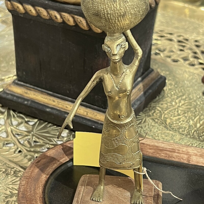Vintage Brass Figurineof  Woman W/Pot
Size: 7\"H