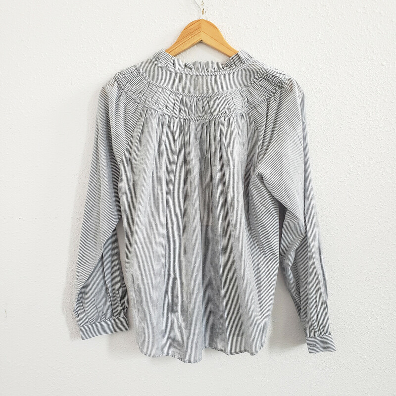 La Vie Rebecca Taylor
Gray and white striped shirt
SizeMedium
Original Retail $198
NWT