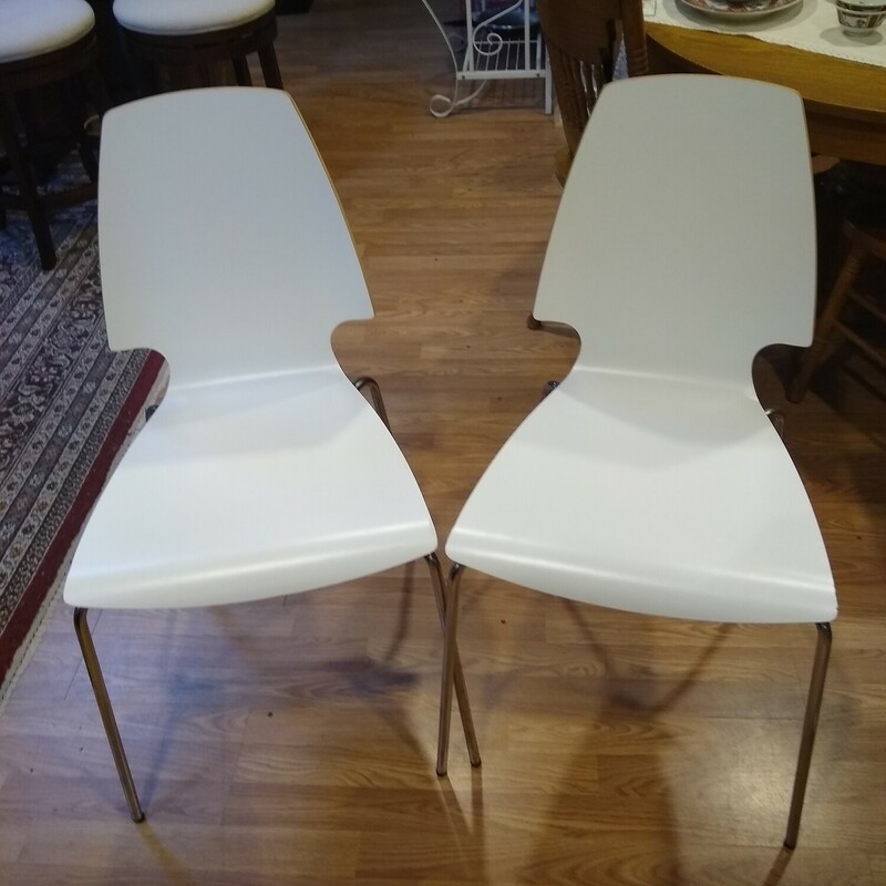 Pr White Modern Chairs