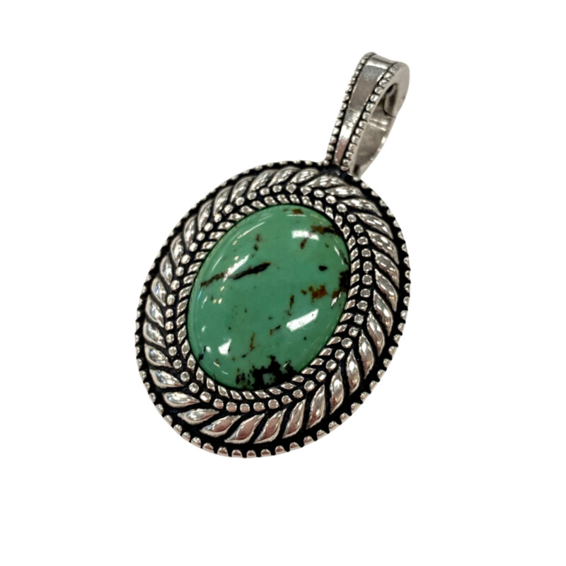 Vintage Carolyn Pollack Pendant
.925 Sterling and Turquoise
Size: 1.8 inches