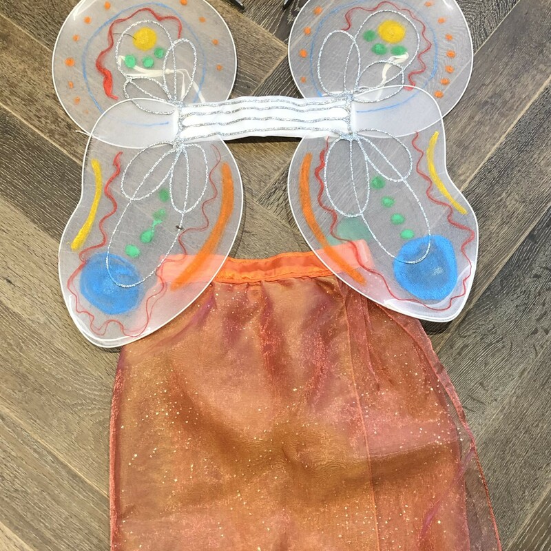 Princess Fairy Costumes, Orange,
Size: Adjustable Waist
Used
Includes: Tutu, Wings, Crown