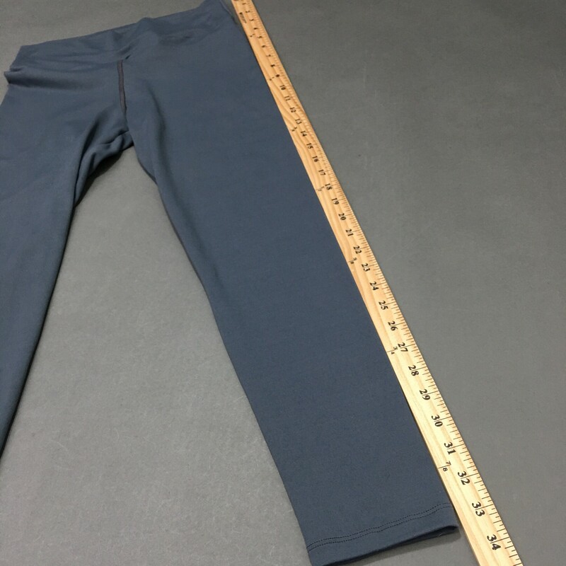 Grey Leggings No Brand Tags, Size: Medium  Light stretch fabric with wide waist band. Size run small<br />
7. oz