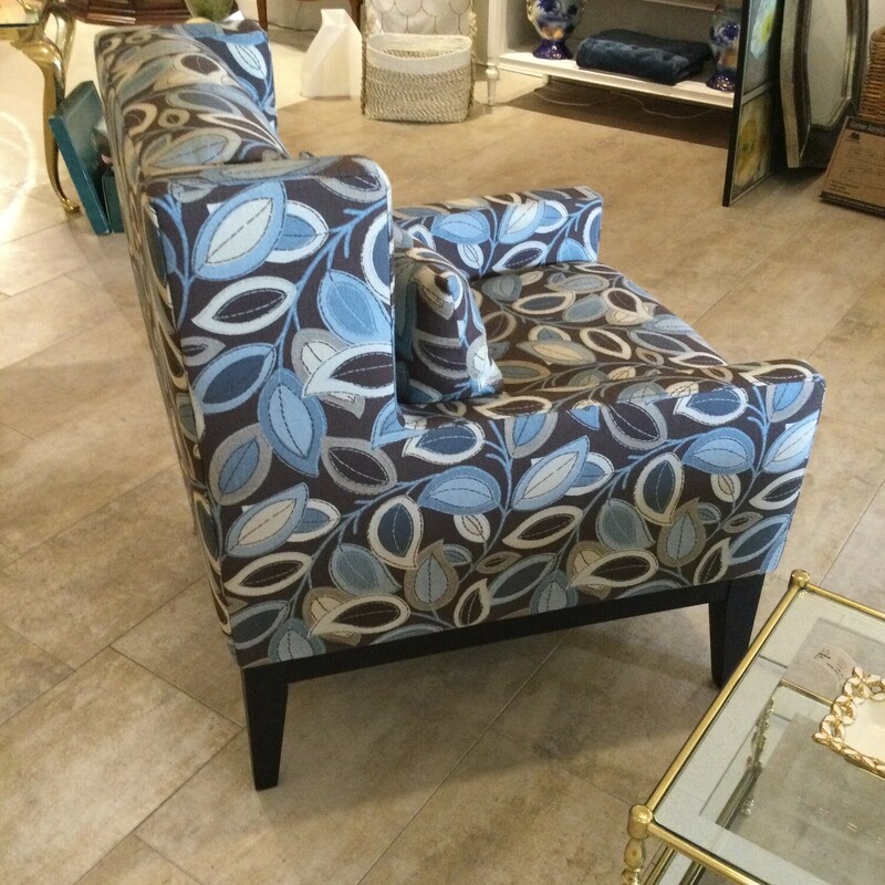 Palliser Accent Chair
Helio Chair / Turning Leaves Sky
Blue Black & Taupe
Size: 29W X 33D X 36H In