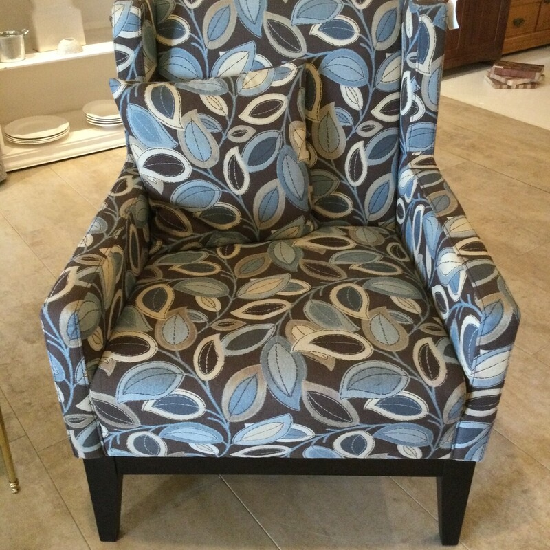 Palliser Accent Chair
Helio Chair / Turning Leaves Sky
Blue Black & Taupe
Size: 29W X 33D X 36H In