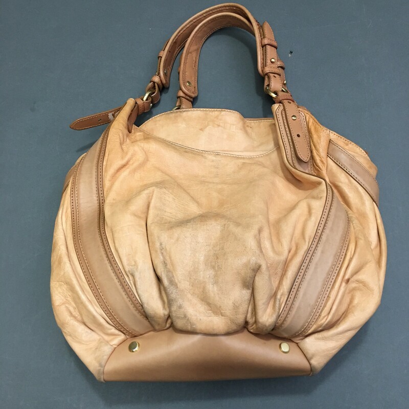 Sondra Roberts Large Hobo, Natural, Size: Large Beautiful bag, very soft camel natural leather, lots of pockets, very roomy, there is some wear showing light stains on bag, and leather discolored, there is a single strap damage,  see photos. Interior is very clean.
2lbs 12.1 oz