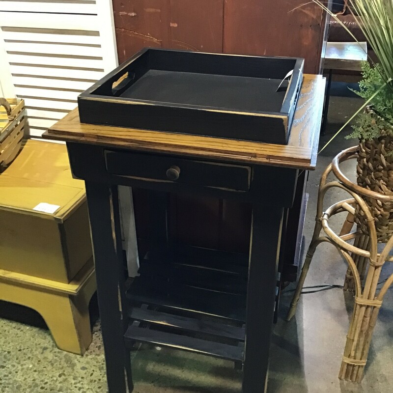 Two Tone Tray Table
Stained Top and distressed black tray and base
Lower Shelf
1 Drawer
Removeable tray
Dimensions:  21x20x35