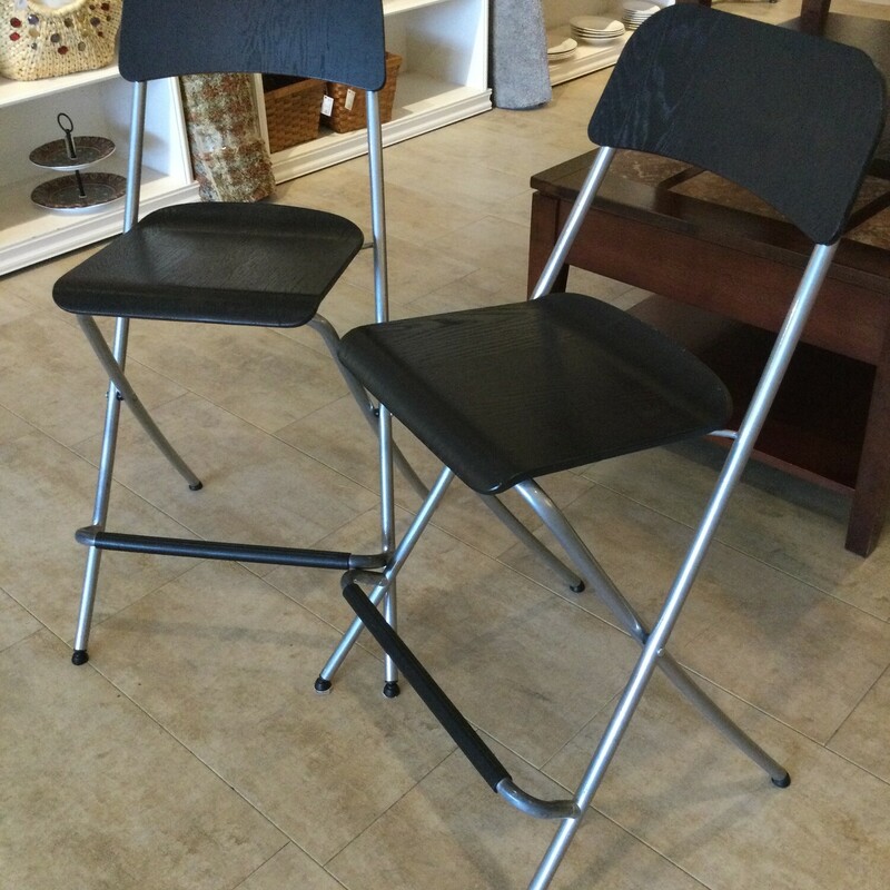 Ikea Folding Bar Stool
Black
Size: 20 X 19 In
