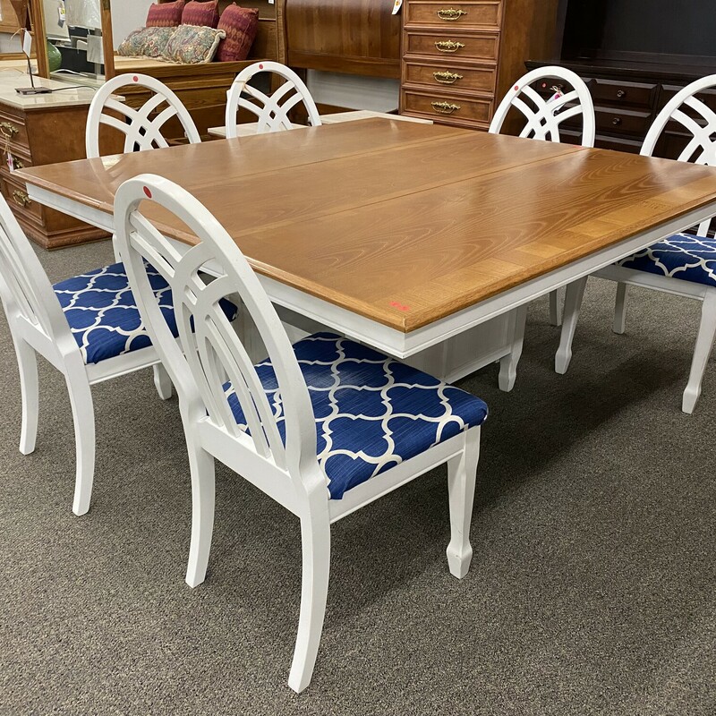 White Base Table with 6 Chairs and 1 Leaf