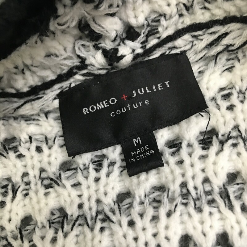 Romeo + Juliet Couture, Blk/wht, Size: M open cardigan with black knit borders, pattern deepens from top to bottom, 100% acrylic<br />
1 lb 4 oz