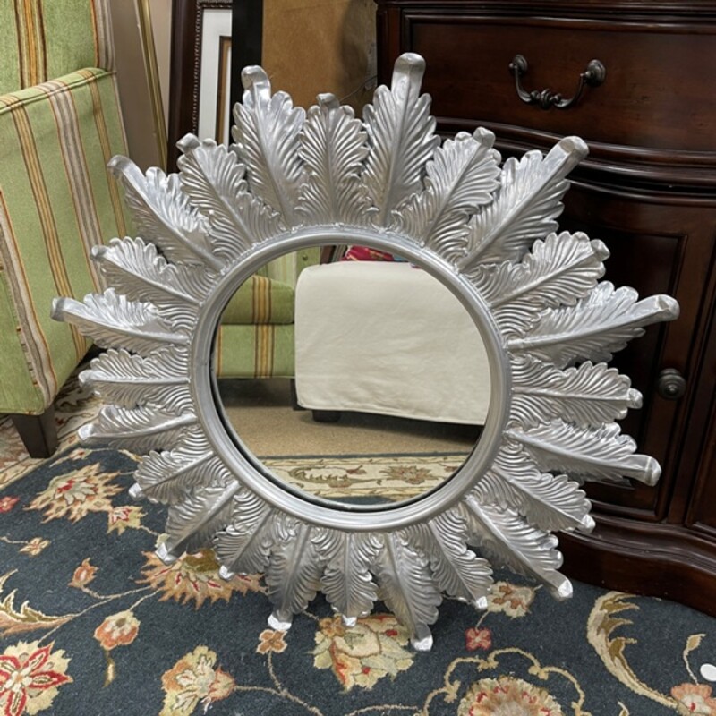 Metal Flower Mirror, Size: 30 Dia