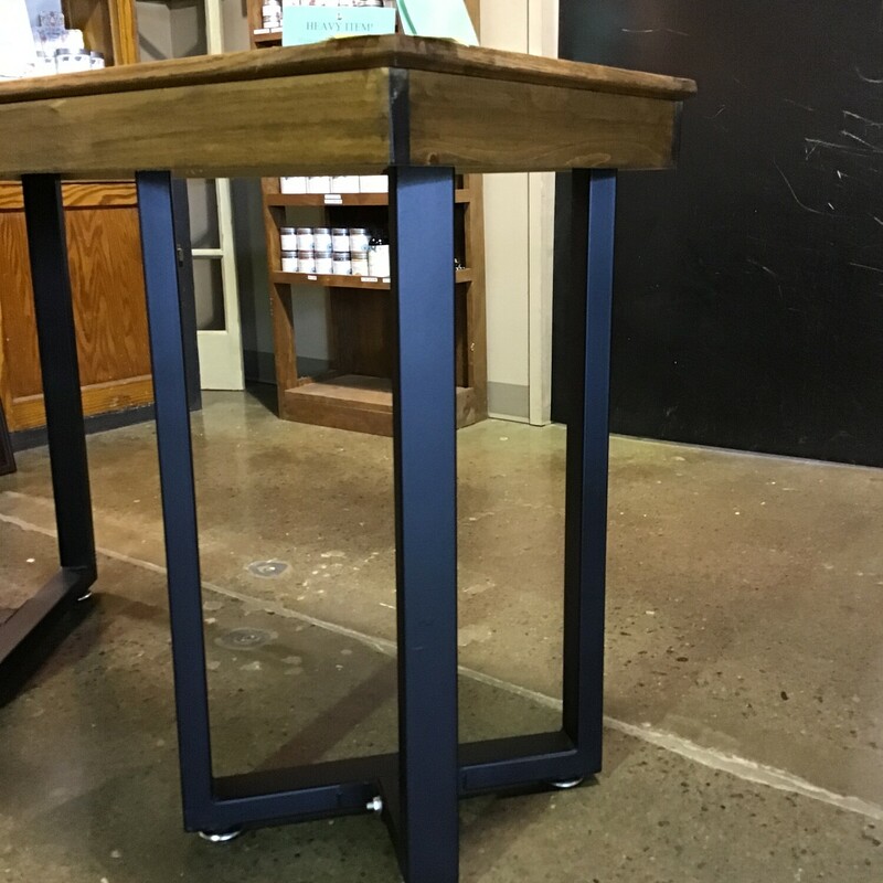 This handmade console table features a reclaimed door on top and reclaimed metal legs. This piece would be perfect for an entry way, behind a loveseat or sofa or as a media stand.
Dimensions are 44 in x 18 in x 29-1/2 in