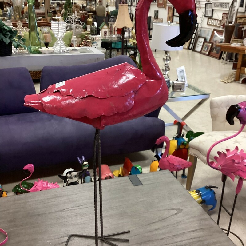 Tall Pink Flamingo, Pink, Metal
21 in wide x 10 in Deep x 41 in Tall