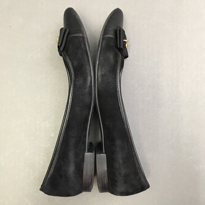 Sam Edleman Suede, Black, Size: 8.5
Sam Edelman Womens Lizzy Pointy Toe Ballet Flats Size 8.5 Black Suede Gold Bow
 good condition -toes have light scuffs see photos, interior and sole clean.
15.1 oz