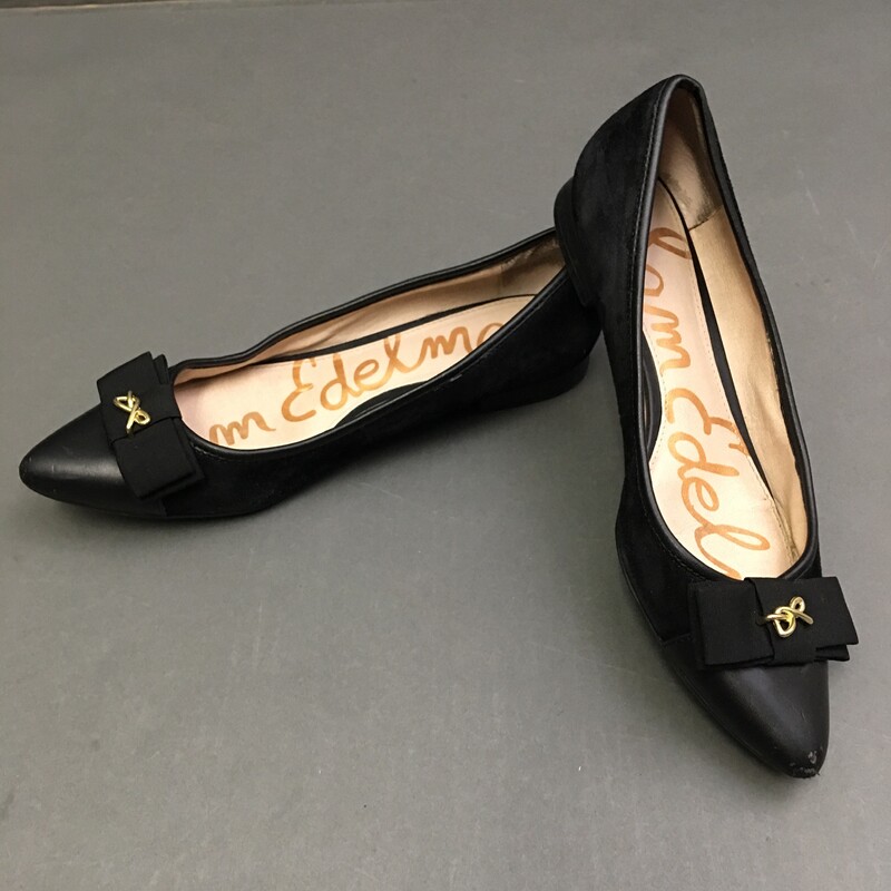 Sam Edleman Suede, Black, Size: 8.5
Sam Edelman Womens Lizzy Pointy Toe Ballet Flats Size 8.5 Black Suede Gold Bow
 good condition -toes have light scuffs see photos, interior and sole clean.
15.1 oz