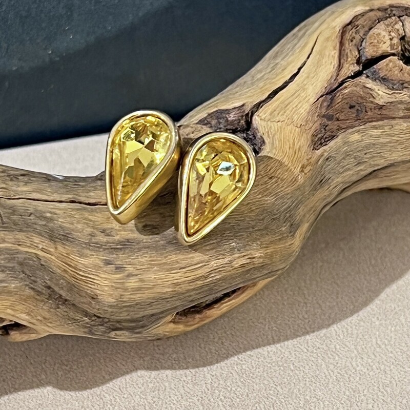 Blingy yellow teardrop earrings