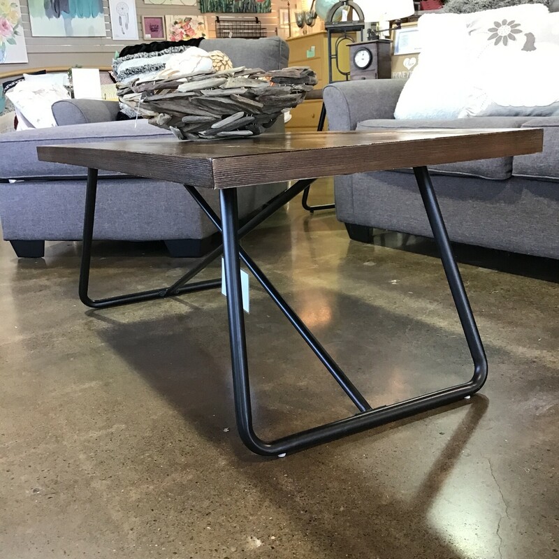 Sold as set of 3 only
Made by  Ashley Furniture

Square end tables
Wood Tops & Metal Bases
Dimensions:  24 x 24 x 24

Rectangle Coffee Table
Wood top & Metal base
Dimensions:  48 x 24 x 19