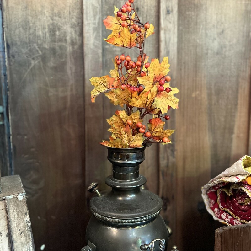 These lovely fall stems measure 27 inches in length, making them an excellent, universal height for most vases and jars! These stems bring that pop of fall color that every home needs!