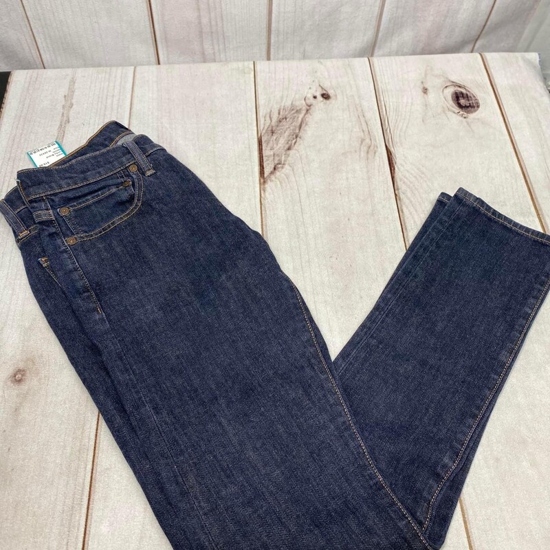 Lucky Brand Jeans - EUC
Dark Denim - Style 110 Skinny
94% Cotton, 5% Poly, 1% Elastane
Size: Mens 28X32
