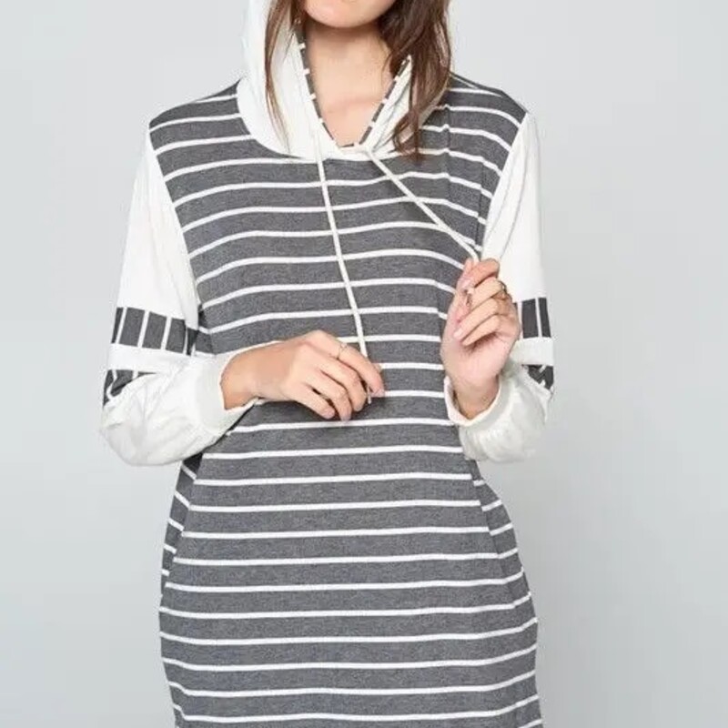Oversize
French Terry Casual
Striped Balloon Sleeve
With Hoodie and Side Pockets
Charcoal Striped

Made in United States