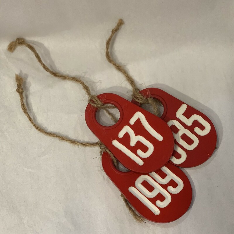 These adorable cow tags have a twine hanger, so they can be used as ornaments! Though the possibilities do not stop there! There are so many ways to use these cuties!<br />
<br />
3.5 inches tall x 2 inches wide