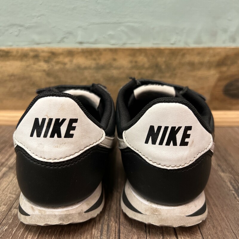 Nike Velcro Straps, Black, Size: Shoes 13.5