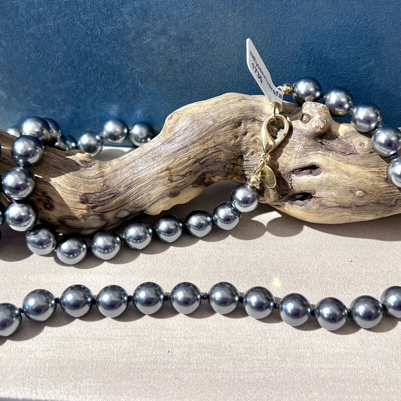 Joan Rivers faux grey pearl necklace