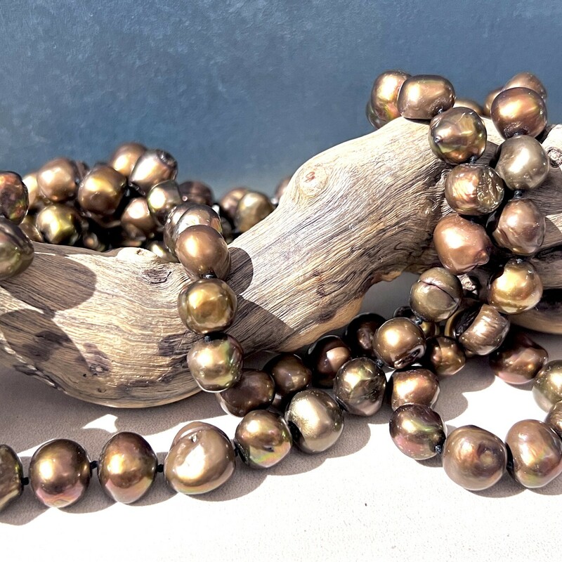 Brown Pearl necklace