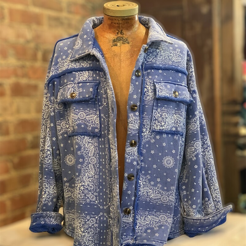 These blue bandana printed shackets are absolutely beautiful! With a thick, faux sherpa lining, these will keep you warm through the winter while also keeping you stylish!