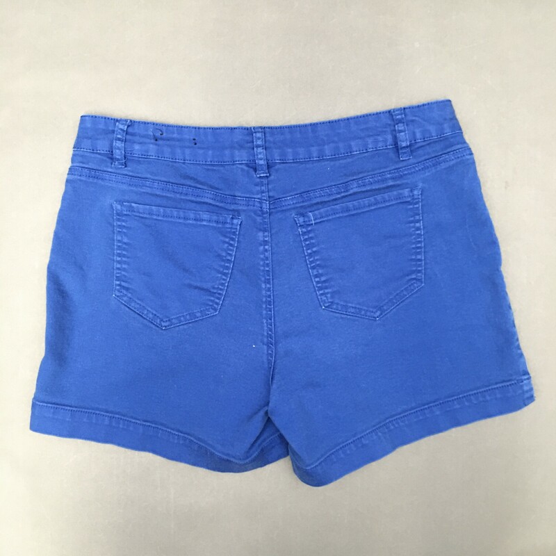 D. Jeans Denim Shorts, Blue, Size: 14<br />
 Royal Blue, fron zip and button closure, 2 back pockets, 72% cotton, 26% polyester, 2% spandex<br />
8.2 oz