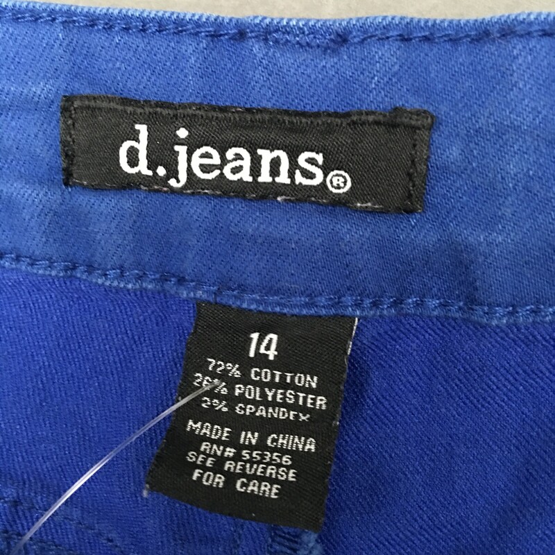D. Jeans Denim Shorts, Blue, Size: 14
 Royal Blue, fron zip and button closure, 2 back pockets, 72% cotton, 26% polyester, 2% spandex
8.2 oz