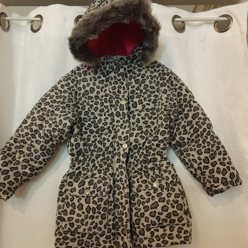 *Hanna Andersson Puffer, Size: 5-6
110