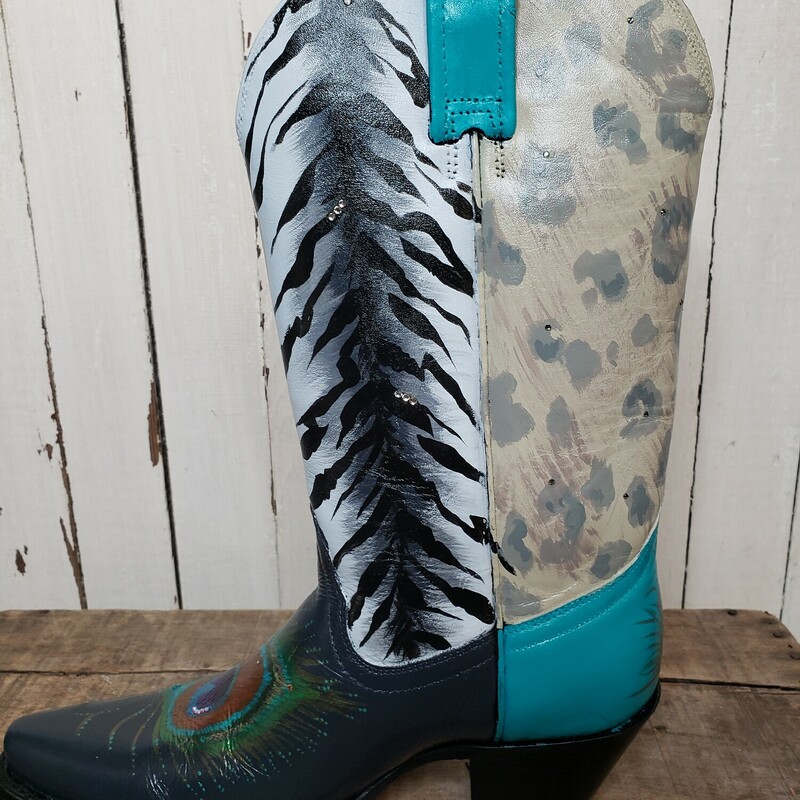 Handpainted Cowboy Boots, Multi, Size: 6.5<br />
<br />
Gorgeous statement boots purchased in San Diego from small boutique!